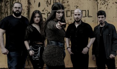 Santa Cora se une a Helena Nagagata em videoclipe de "Celestial"