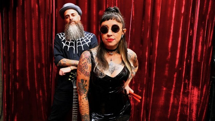 Morcegula une amor, estrada e rock'n'roll em uma trajetória fora do comum